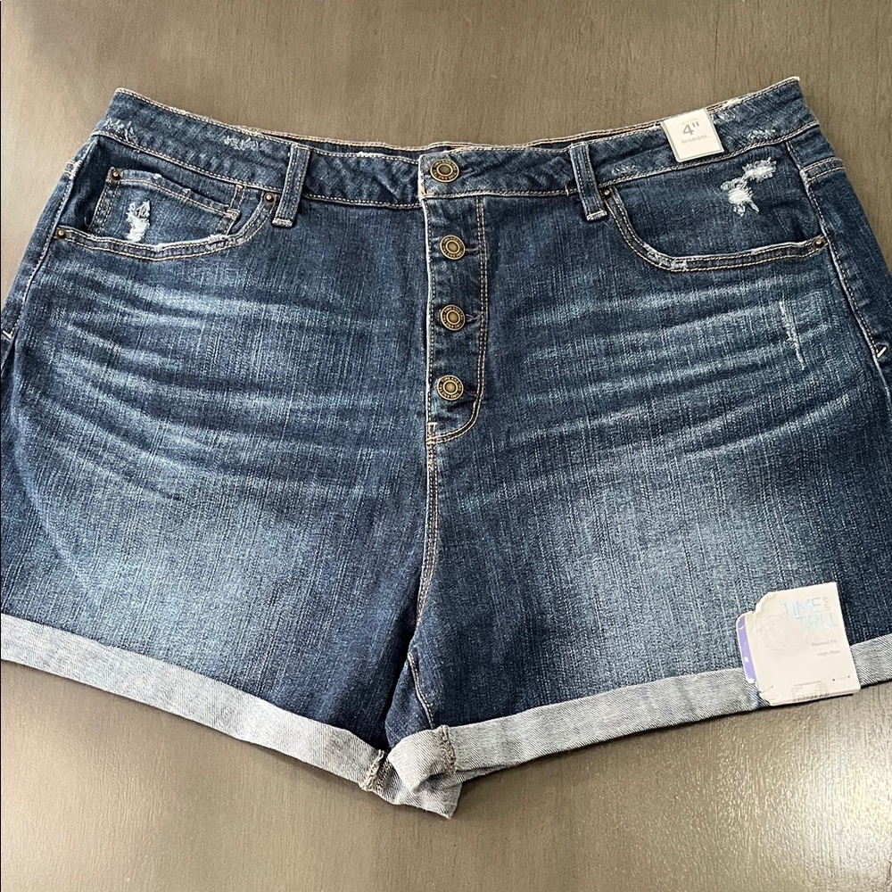 Time and Tru Dark Blue Jean Shorts Women’s Plus Size 20 button fly